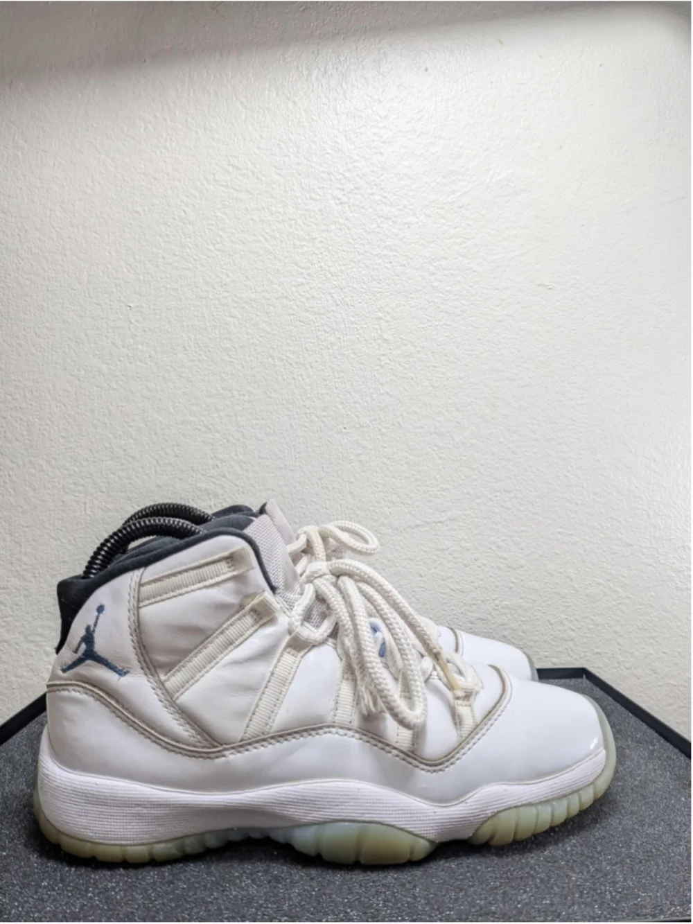 Air Jordan 11 Retro Shoes Youth Size 4.5Y White Blue Patent Basketball Sneakers